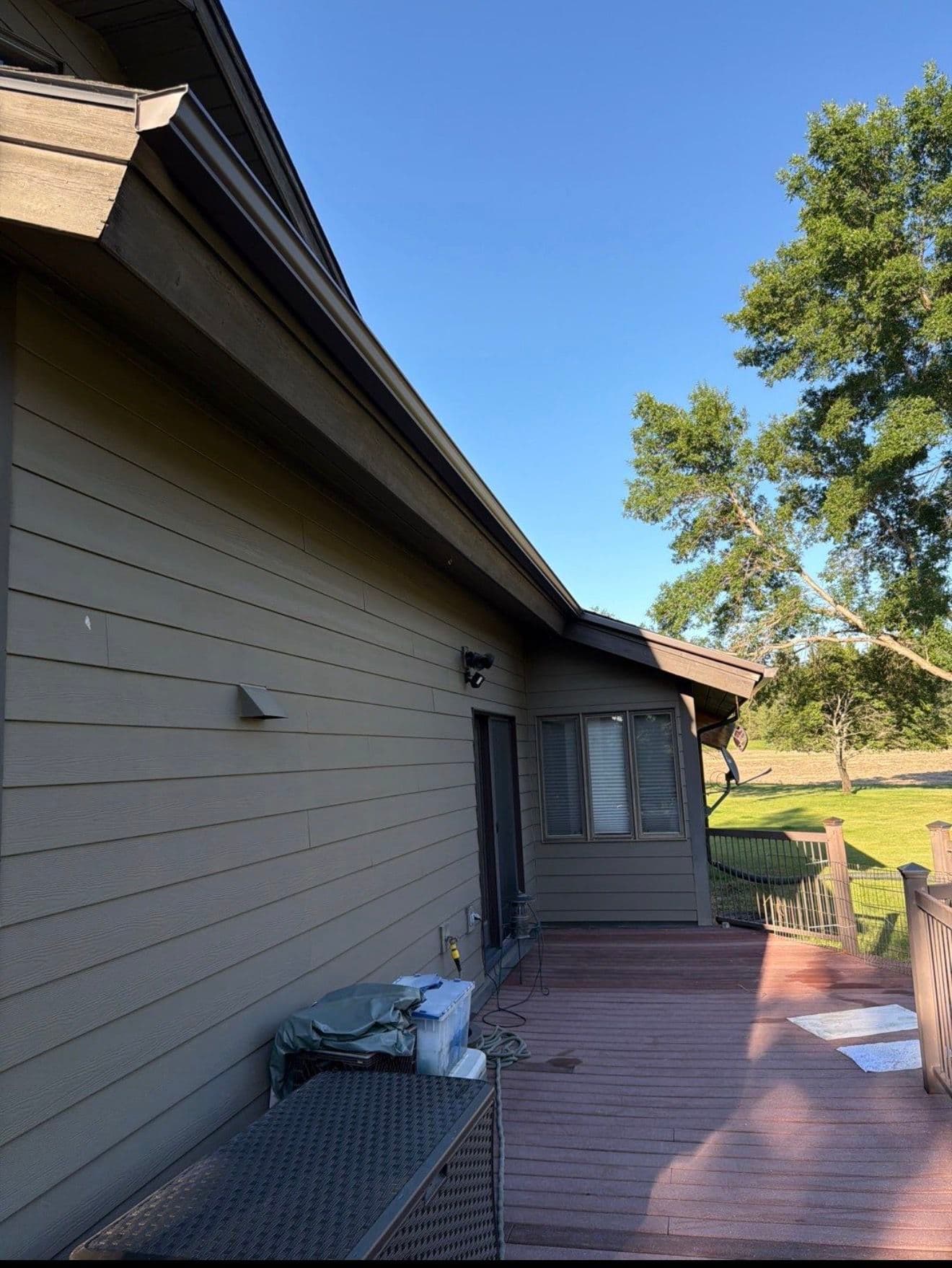 Gallery photos for Seamless Gutters and Leaf Guard Protection on a Large Property: Image #6