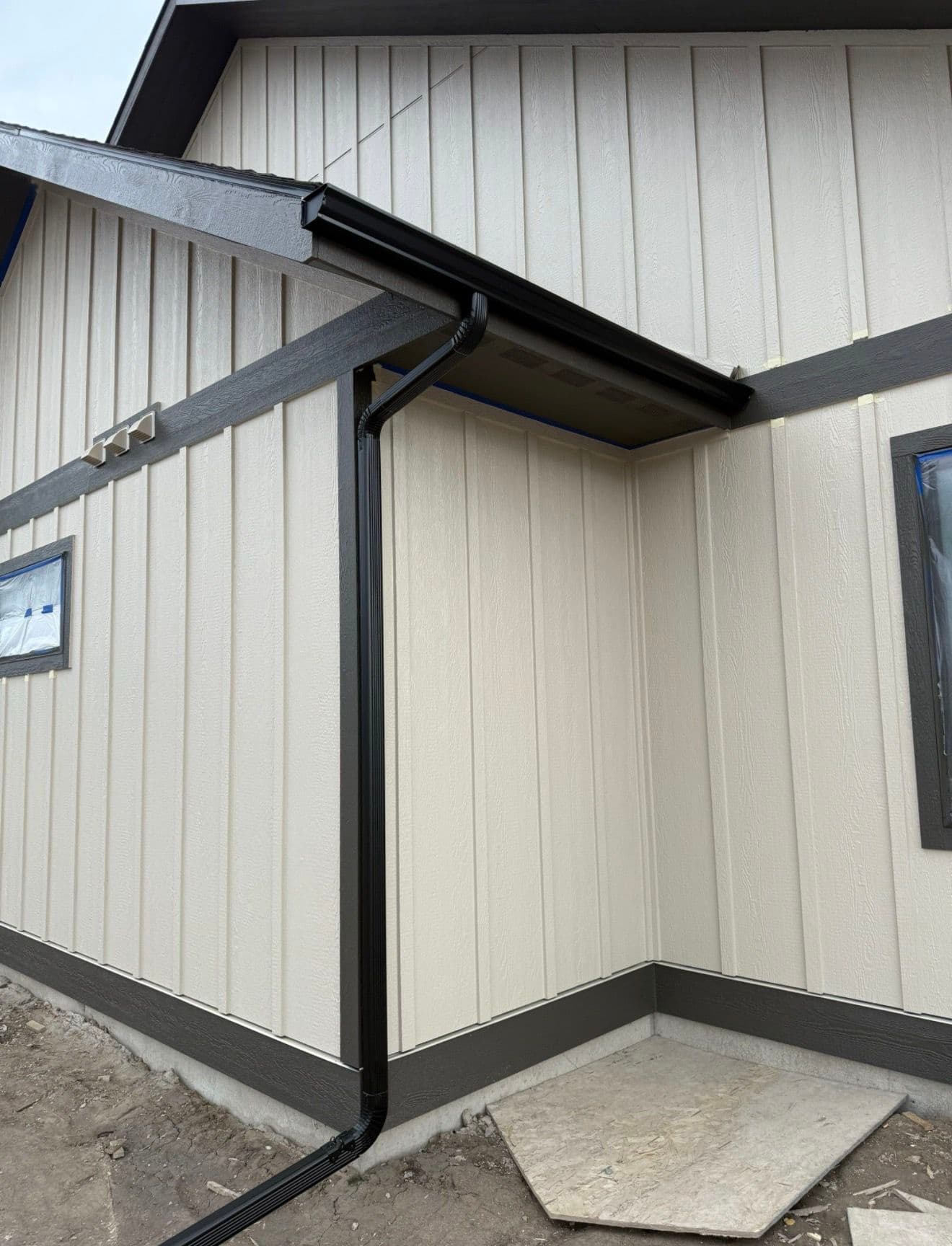 Gallery photos for Custom Gutter Installation on a New Construction Home: Image #5