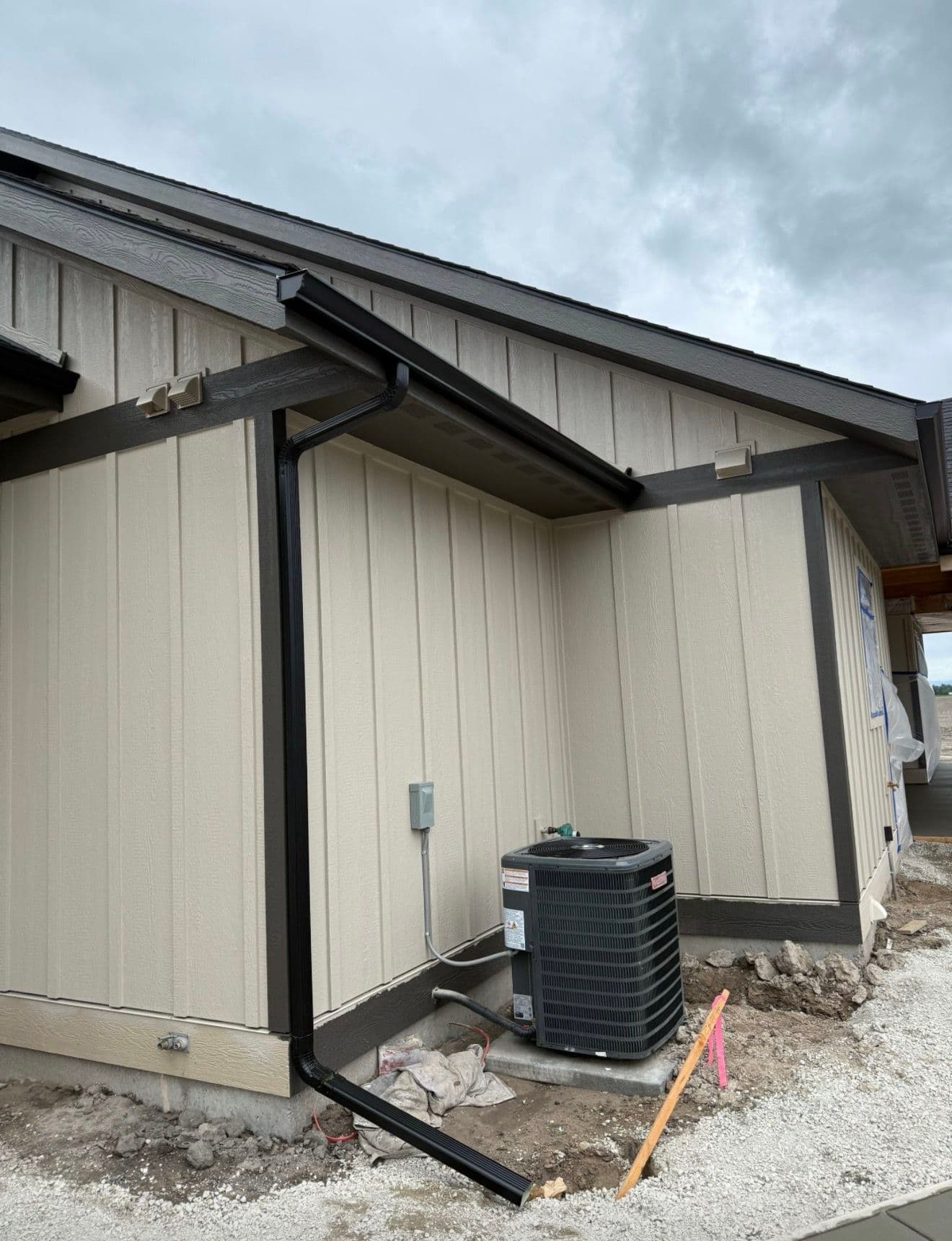 Gallery photos for Custom Gutter Installation on a New Construction Home: Image #1
