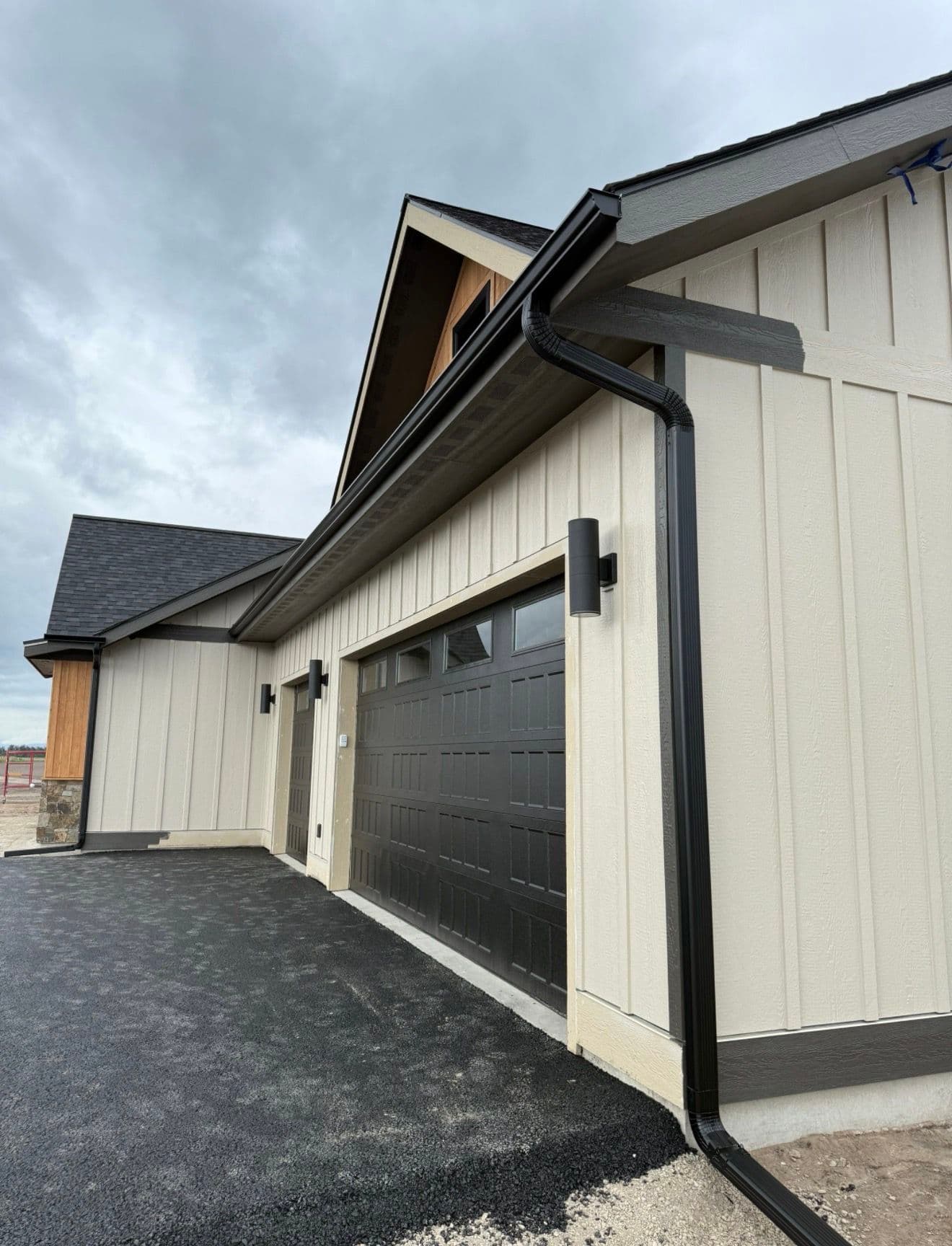 Gallery photos for Custom Gutter Installation on a New Construction Home: Image #9