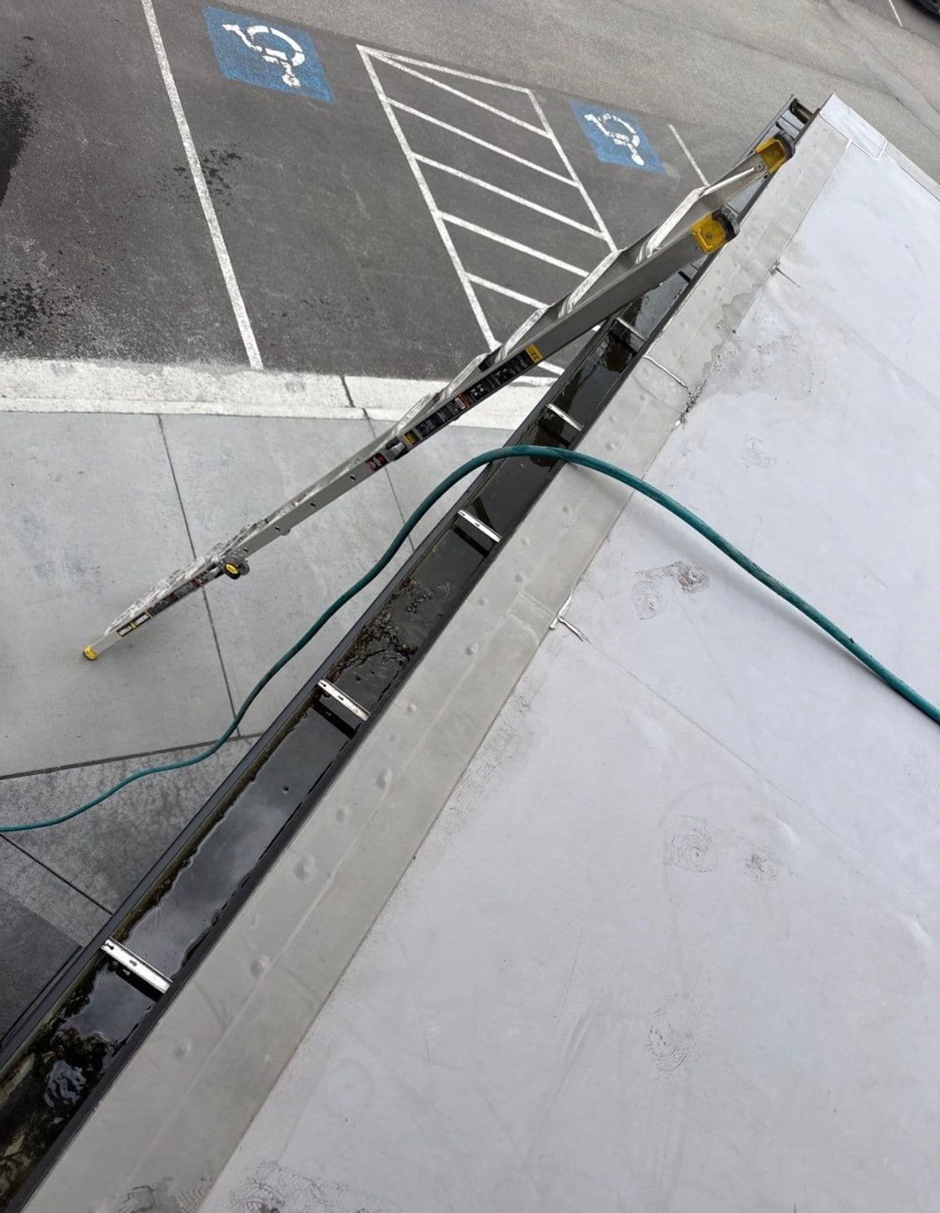 Gallery photos for Commercial Gutter Cleaning Done Right in Whitefish: Image #3